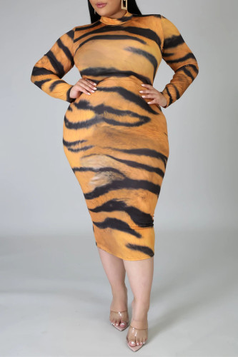 Tigre modello moda casual stampa base mezzo dolcevita manica lunga abito taglie forti