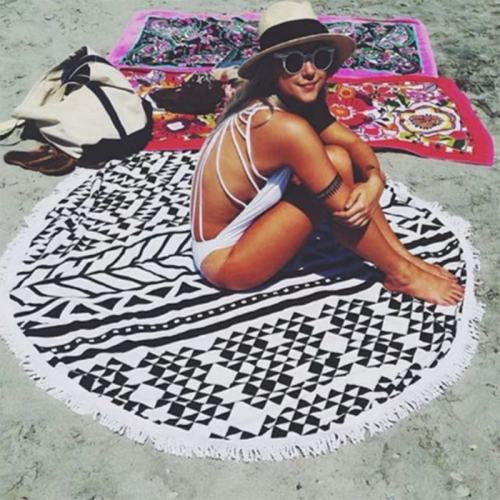 Tappetino da spiaggia patchwork con nappe con stampa casual nera per feste