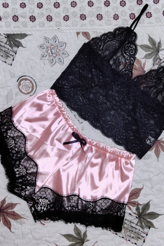Pijama Suspensório de Renda Rosa Sexy Fashion