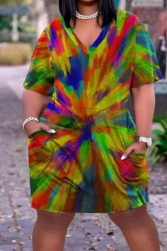 Vestidos retos casuais multicoloridos com estampa de rua patchwork decote em v