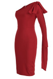 Patchwork solide élégant rouge avec des robes de jupe en une étape à col oblique et à nœud (sans ceinture)